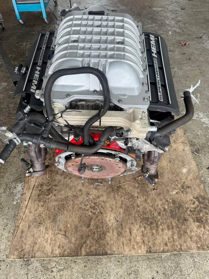 HEMI Hellcat 6.2 Supercharged