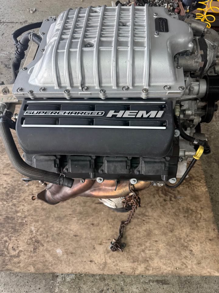 HEMI Hellcat 6.2 Supercharged