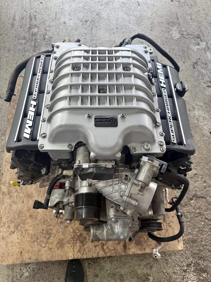 HEMI Hellcat 6.2 Supercharged